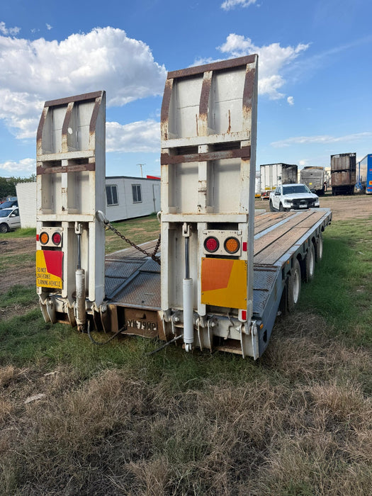 1989 LUSTY TRI-AXLE TAG TRAILER, 45,000 ATM RATED, HYDRAULIC RAMPS, RING FEDER
