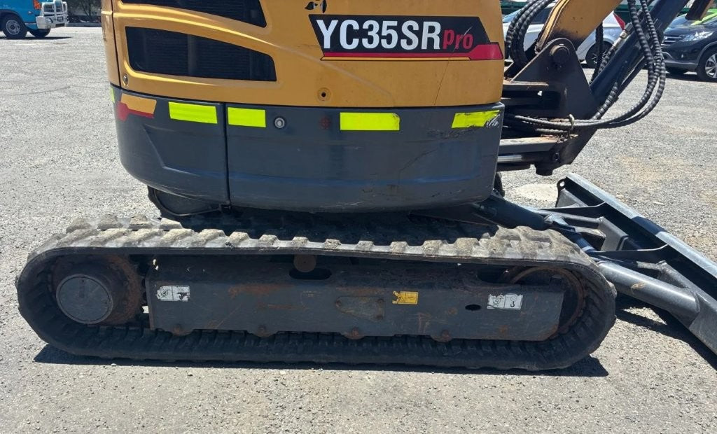 2022 YUCHAI YC35SR 3.8T EXCAVATOR WITH TILT HITCH, BUCKETS, A/C CAB, 785 HOURS