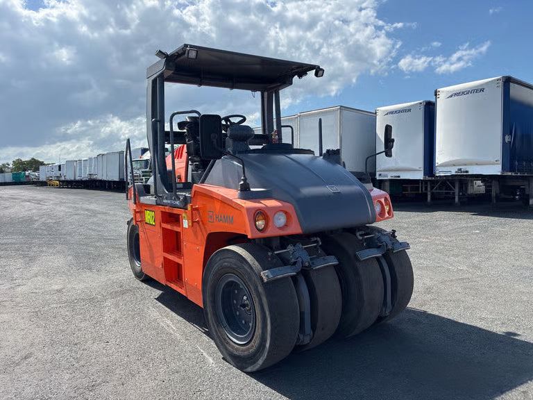 2018 HAMM GRW 280-10 10T MULTIWHEEL ROLLER WITH 100 HOURS