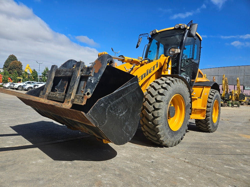 Proquip 2021 Venieri 7.63C 8T Artic Wheel Loader (L176) With 550 Hrs, Hitch, Forks. GP