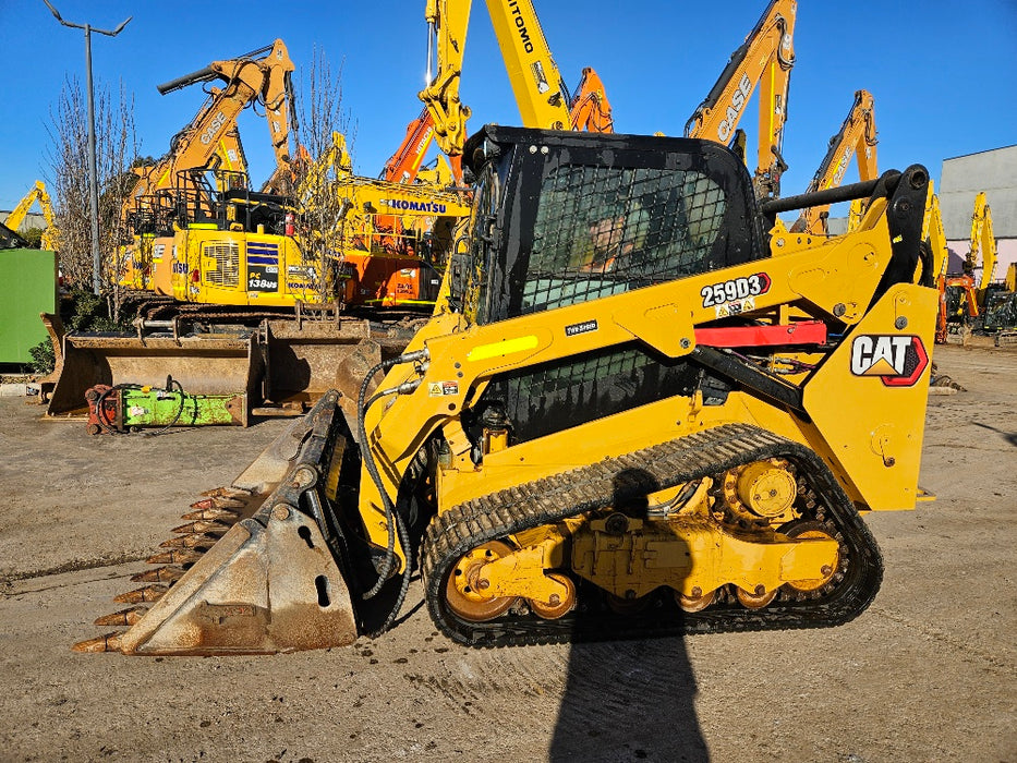 USED 2021 CAT 259D3 (T45) TRACK LOADER WITH 4 IN 1 BUCKET AND 1500 HRS