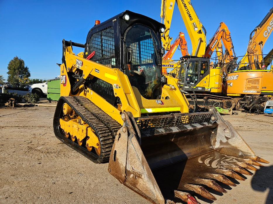 USED 2021 CAT 259D3 (T45) TRACK LOADER WITH 4 IN 1 BUCKET AND 1500 HRS