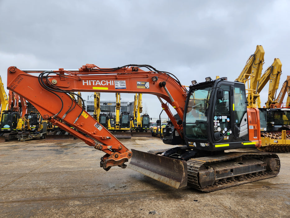 2020 HITACHI ZX135US-5 15T EXCAVATOR (E267) WITH 2865HRS, HITCH & BUCKETS