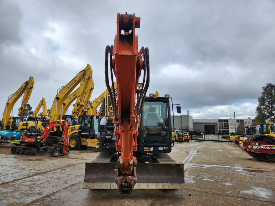 2020 HITACHI ZX135US-5 15T EXCAVATOR (E267) WITH 2865HRS, HITCH & BUCKETS