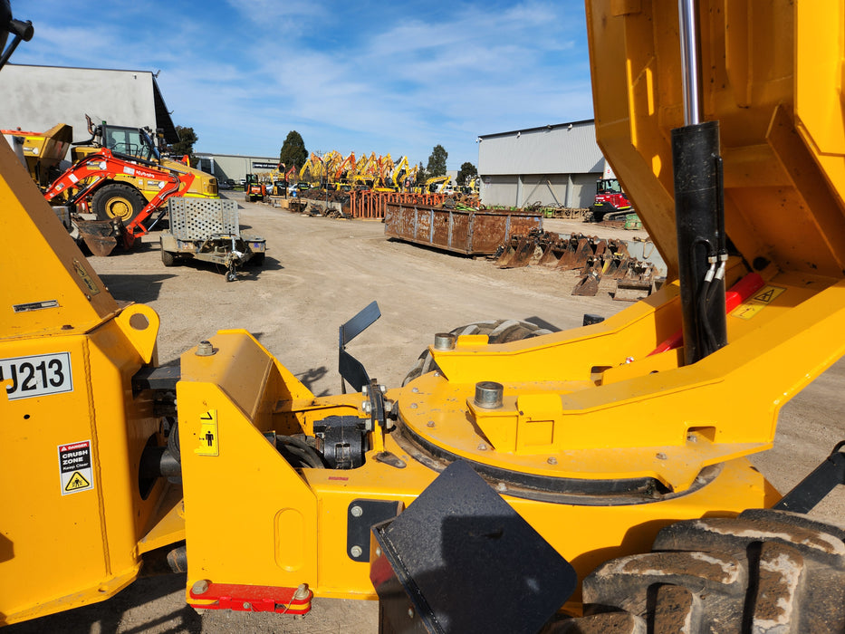 THWAITES 2021 6T ARTICULATED SWIVEL SITE DUMPER (DU213) WITH 865 HRS