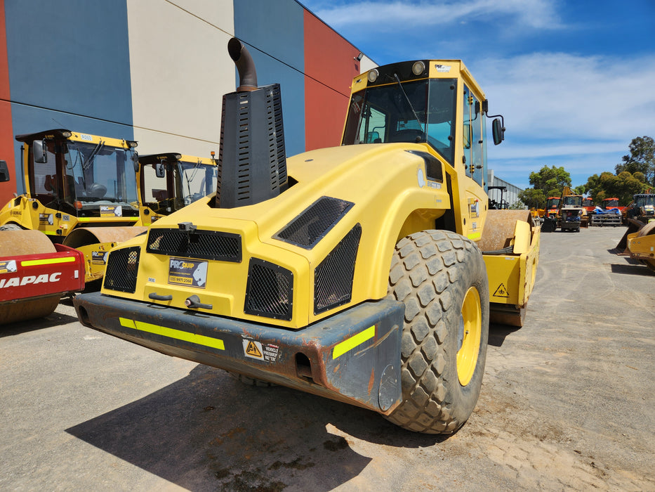 2015 BOMAG BW219DH-4 20T SMOOTH DRUM ROLLER WITH 3166 HOURS (R244)