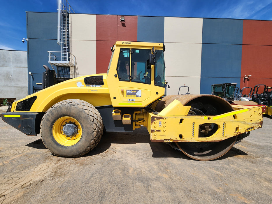 2015 BOMAG BW219DH-4 20T SMOOTH DRUM ROLLER WITH 3166 HOURS (R244)