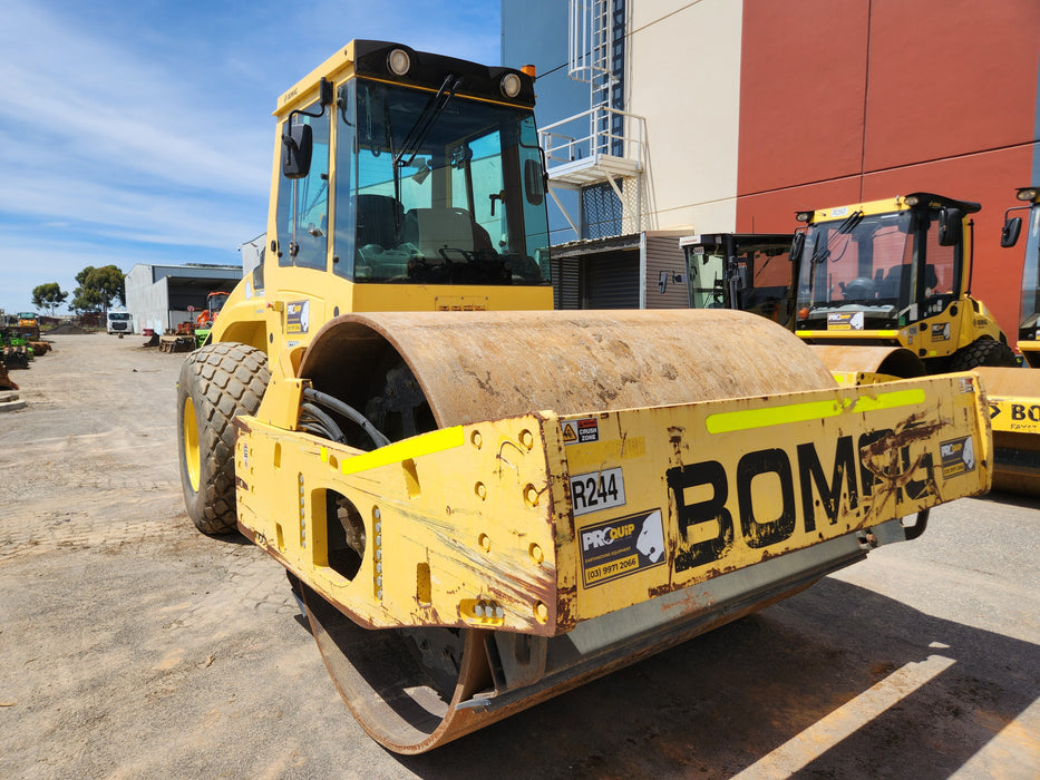 2015 BOMAG BW219DH-4 20T SMOOTH DRUM ROLLER WITH 3166 HOURS (R244)