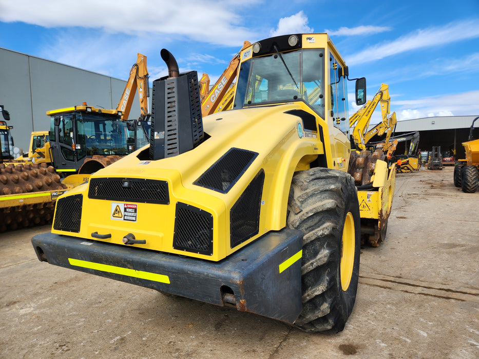 2012 BOMAG BW211PD-4 12T PADFOOT ROLLER WITH 3280 HOURS (R201)