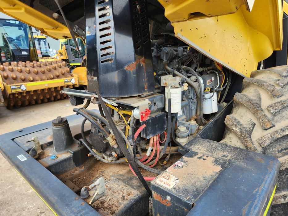 2012 BOMAG BW211PD-4 12T PADFOOT ROLLER WITH 3280 HOURS (R201)