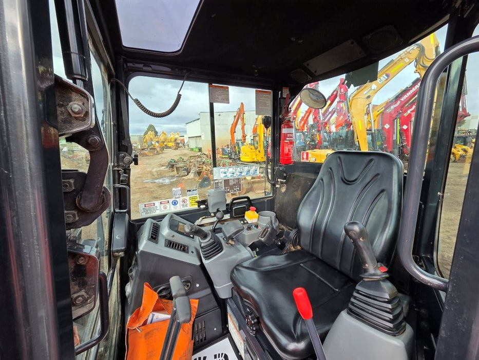 2022 YANMAR VIO55-6 5.6T EXCAVATOR (M923) WITH CABIN, BUCKETS AND 2100 HOURS