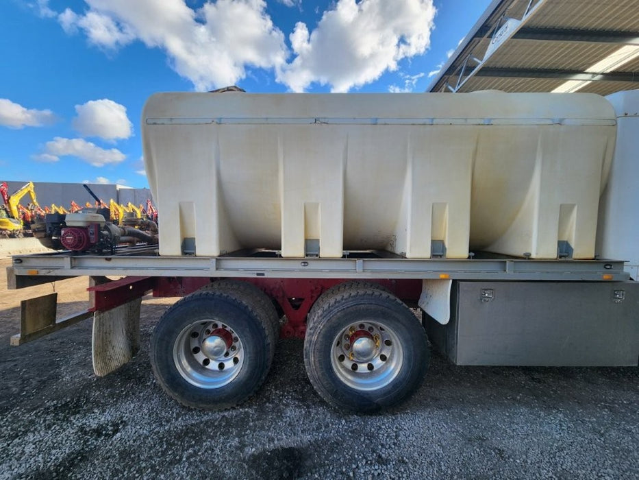 2008 KENWORTH T358 6 X 4 WATER TRUCK WITH 13000 LTR TANK, SPRAYERS. ETC.