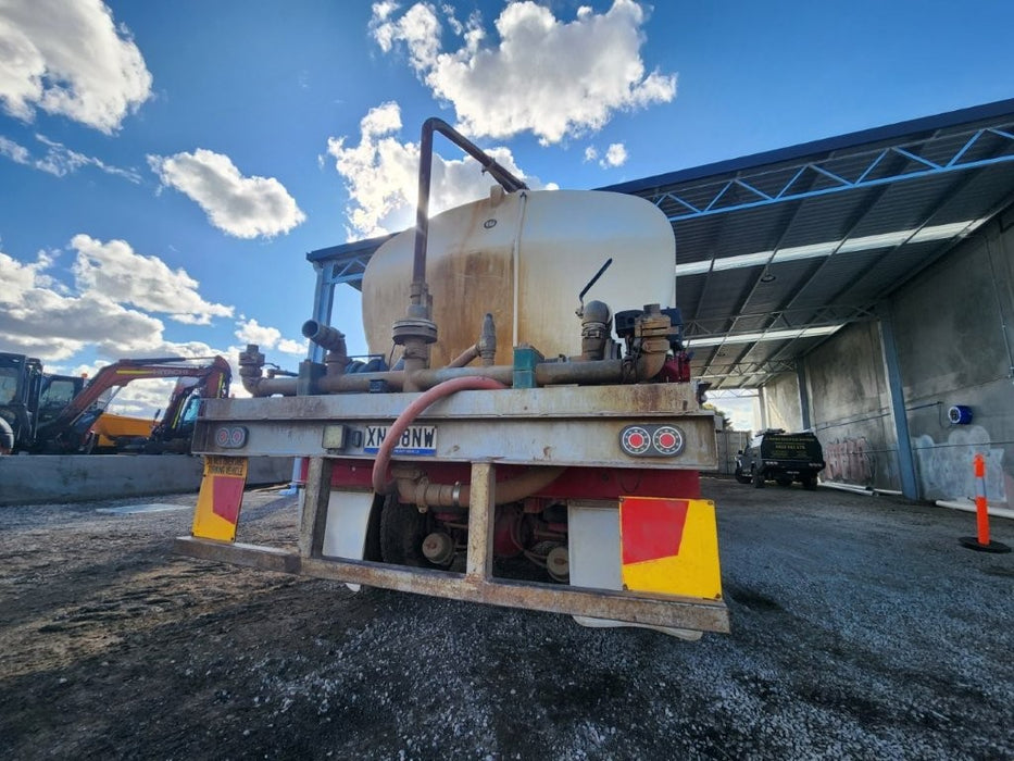 2008 KENWORTH T358 6 X 4 WATER TRUCK WITH 13000 LTR TANK, SPRAYERS. ETC.