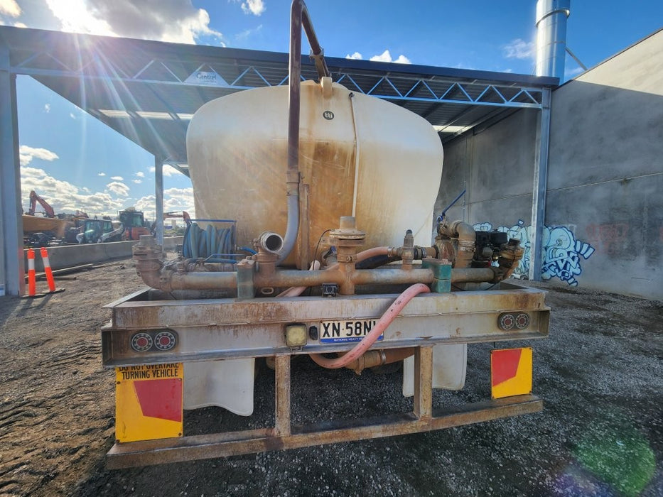 2008 KENWORTH T358 6 X 4 WATER TRUCK WITH 13000 LTR TANK, SPRAYERS. ETC.