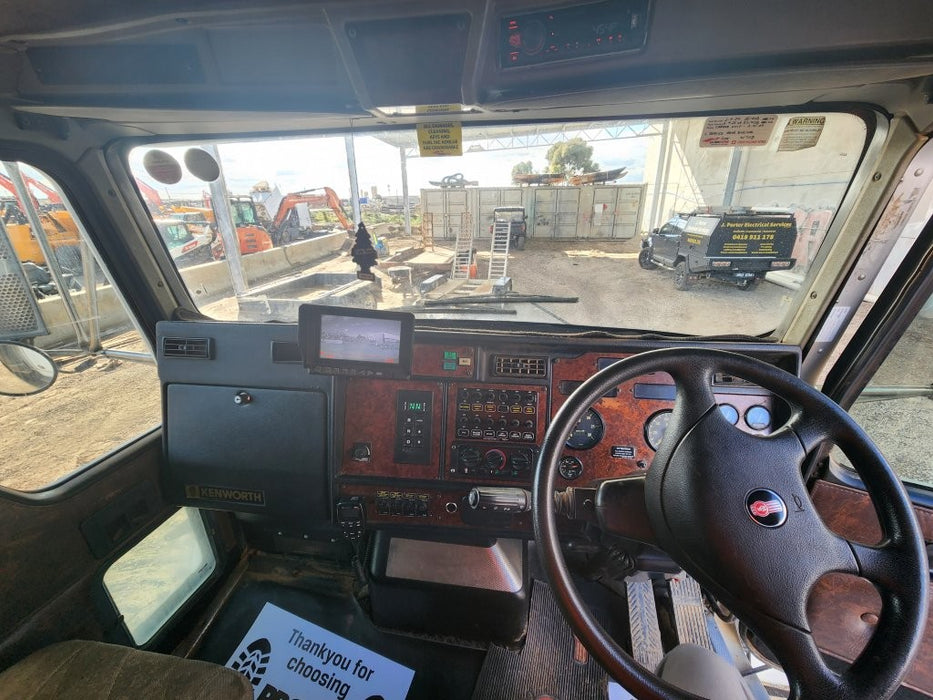 2008 KENWORTH T358 6 X 4 WATER TRUCK WITH 13000 LTR TANK, SPRAYERS. ETC.