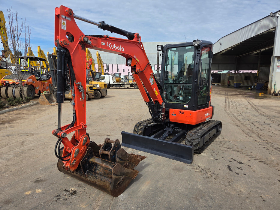 USED 2022 KUBOTA U35-4 3.6T EXCAVATOR WITH A/C CAB, BUCKETS AND 1560HRS