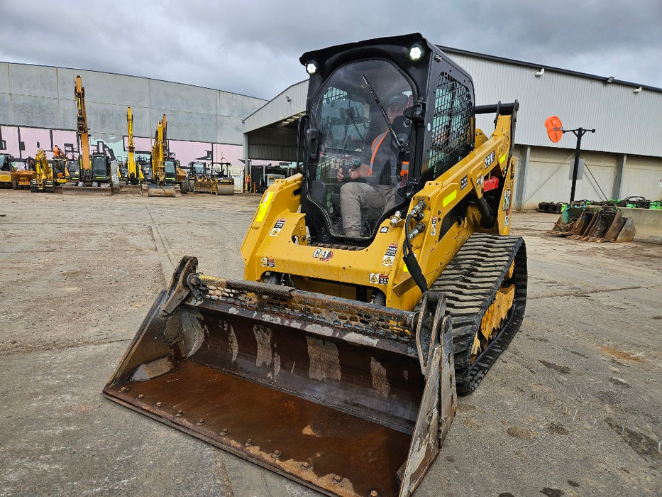 2021 CAT 259D3 TRACK LOADER (T496) WITH HI-FLOW, 4 IN 1 AND LOW 1185 HOURS