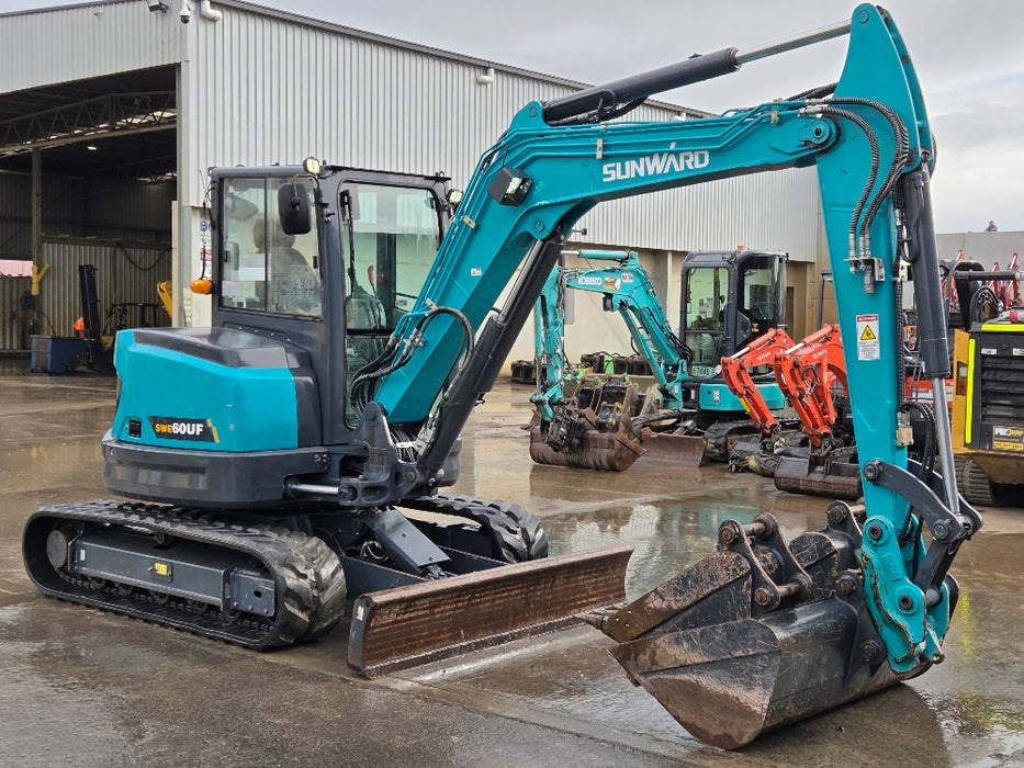 2022 SUNWARD SWE60UF 6T EXCAVATOR WITH A/C CAB, HITCH BUCKETS, 638 HRS