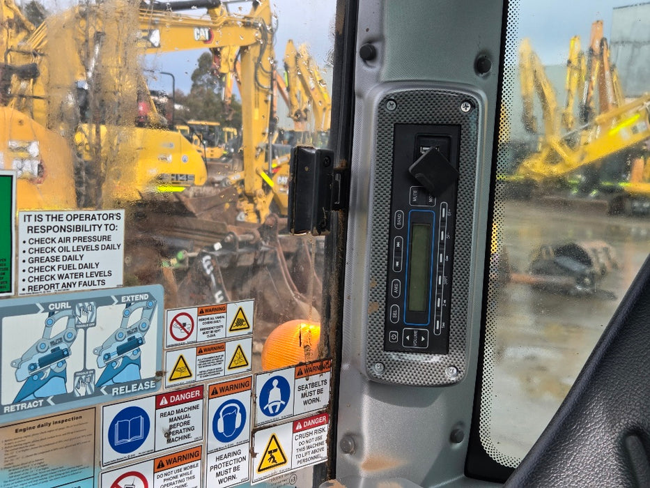 2022 SUNWARD SWE60UF 6T EXCAVATOR WITH A/C CAB, HITCH BUCKETS, 638 HRS