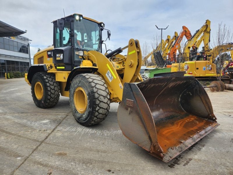 Caterpillar 2018 Cat 924K 12T Wheel Loader (L125) With Hitch, Bucket, Forks And 5600 Hrs