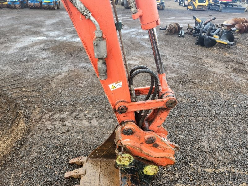 2022 KUBOTA U25 2.6T EXCAVATOR (M878) WITH HYD HITCH, BUCKETS AND 1021 HOURS