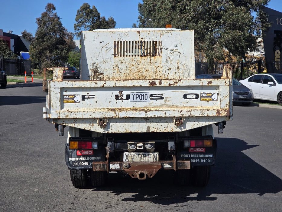 2019 FUSO CANTER 515 SWB TIPPER TRUCK (TP010) WITH 35,000 KLMS, AUTO AND CIVIL SPEC