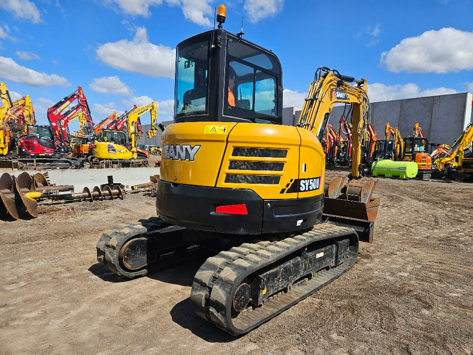 2022 SANY SY50U 5.3T EXCAVATOR WITH QC HITCH, A/C CAB, BUCKETS AND 260 HOURS