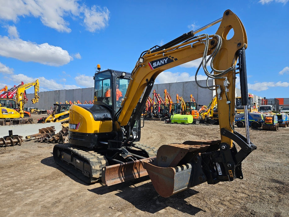 2022 SANY SY50U 5.3T EXCAVATOR WITH TILT HITCH, A/C CAB, BUCKETS AND 260 HOURS