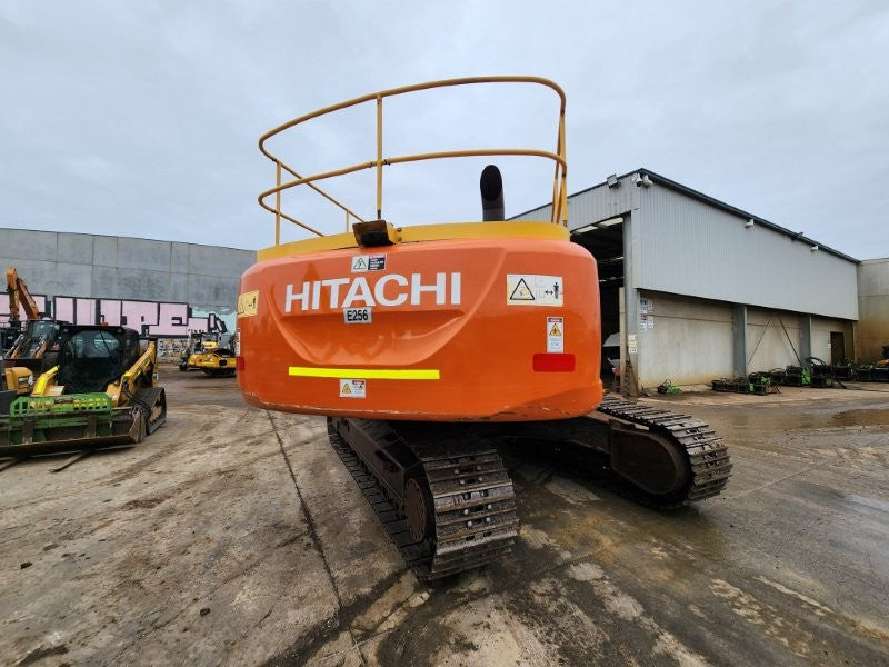 2020 HITACHI ZX290LC-5 29T EXCAVATOR (E256) WITH FULL CIVIL SPEC, 5470 HOURS