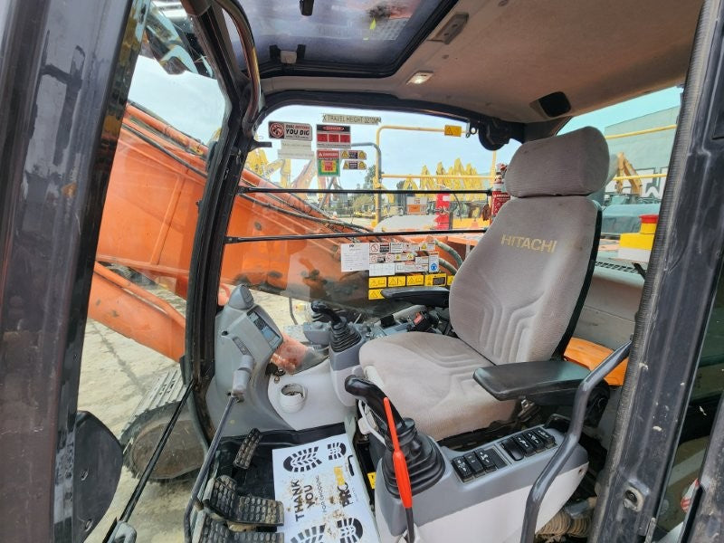 2020 HITACHI ZX290LC-5 29T EXCAVATOR (E256) WITH FULL CIVIL SPEC, 5470 HOURS