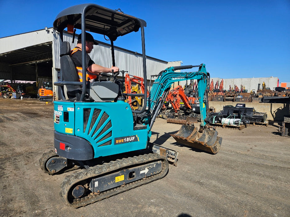 2022 SUNWARD SWE18uf 1.9T EXCAVATOR WITH HYDRAULIC HITCH AND 175 HOURS