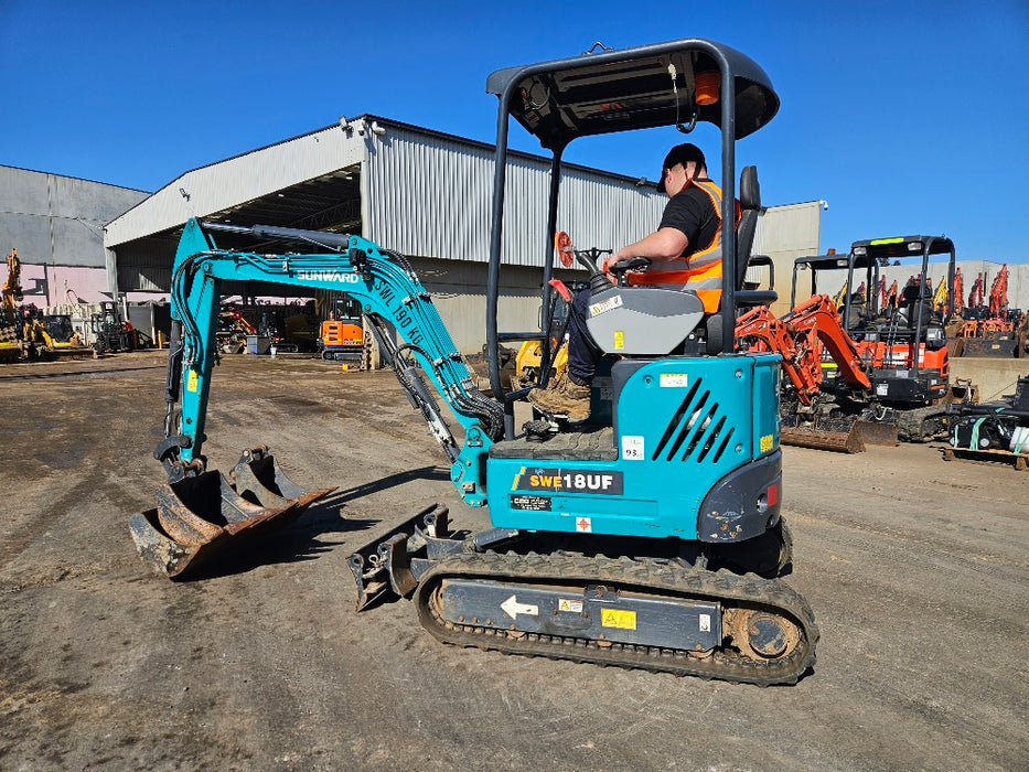 2022 SUNWARD SWE18uf 1.9T EXCAVATOR WITH HYDRAULIC HITCH AND 175 HOURS