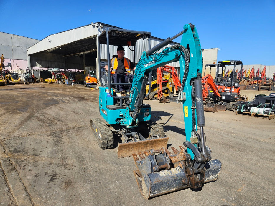 2022 SUNWARD SWE18uf 1.9T EXCAVATOR WITH HYDRAULIC HITCH AND 175 HOURS