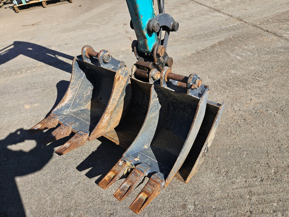 2022 SUNWARD SWE18uf 1.9T EXCAVATOR WITH HYDRAULIC HITCH AND 175 HOURS