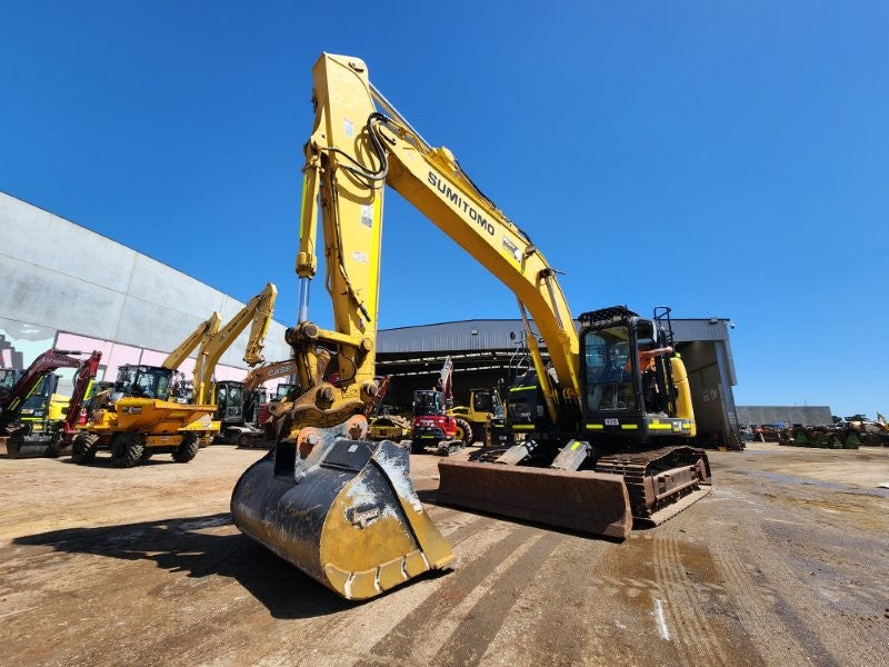 2021 SUMITOMO SH235X-6 25T EXCAVATOR (E310) WITH 3200 HOURS