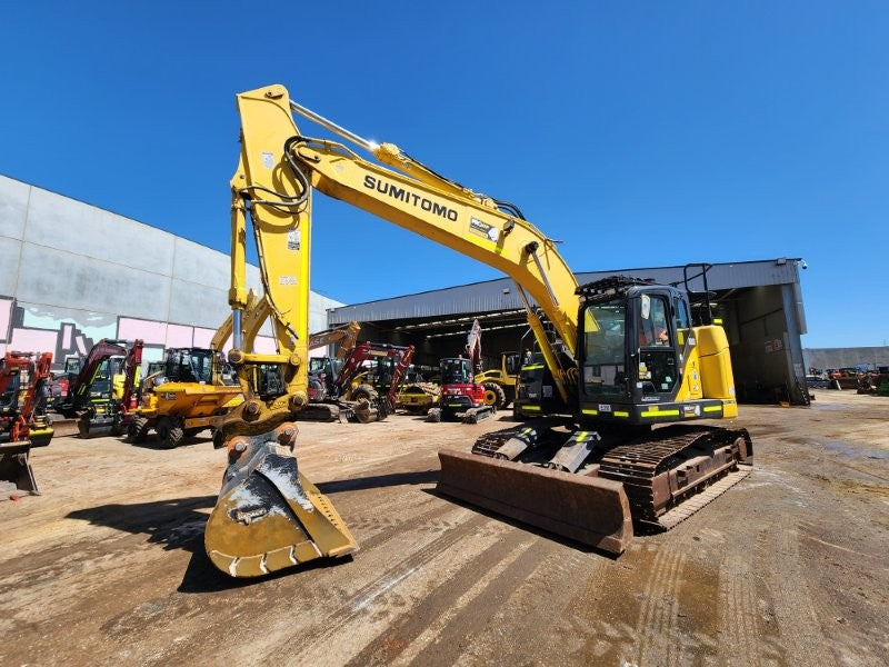 2021 SUMITOMO SH235X-6 25T EXCAVATOR (E310) WITH 3200 HOURS