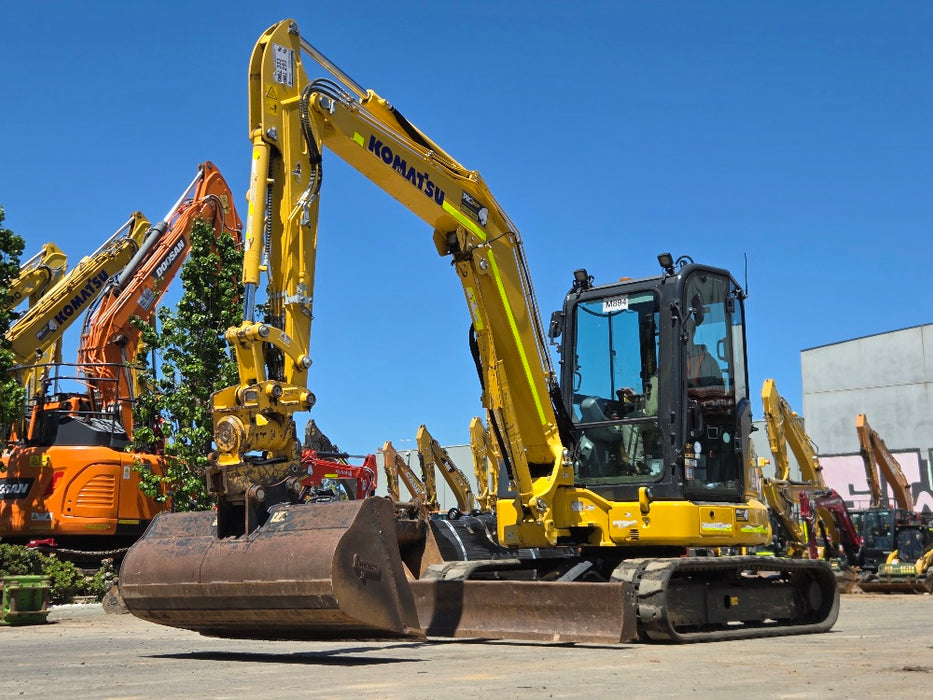 2022 KOMATSU PC55MR-3 5.5T EXCAVTOR (M894) WITH CAB, TILT, BUCKETS, 1590HRS