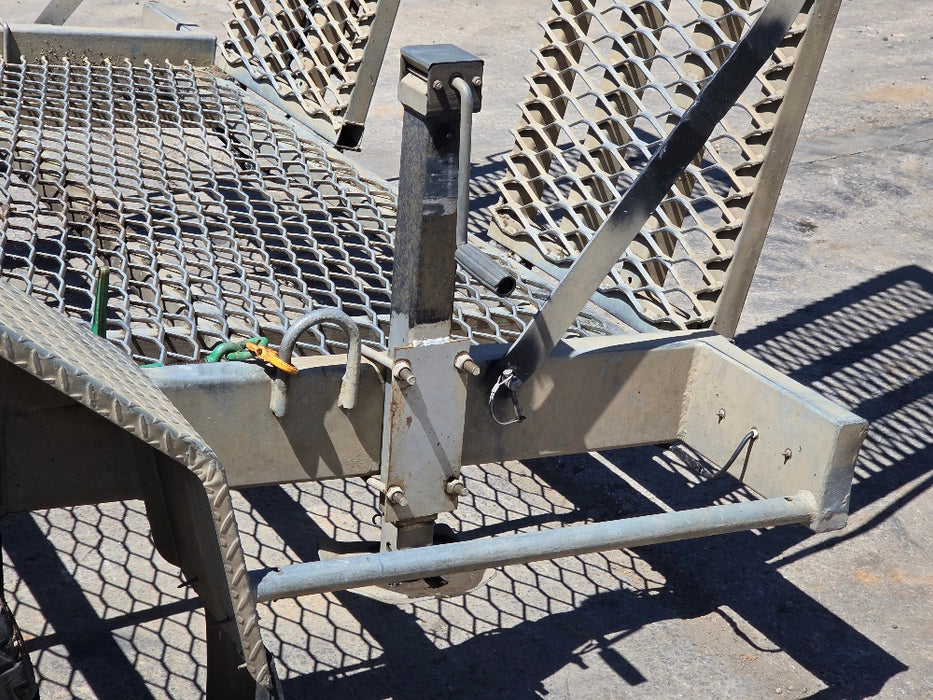 2019 CAT 302.7D 2.7T EXCAVATOR WITH HYDRAULIC HITCH, BUCKETS AND 3440 HOURS