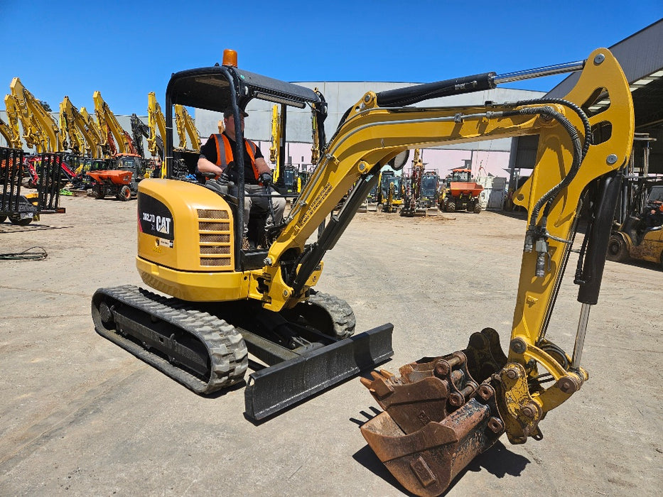 2019 CAT 302.7D 2.7T EXCAVATOR WITH HYDRAULIC HITCH, BUCKETS AND 3440 HOURS
