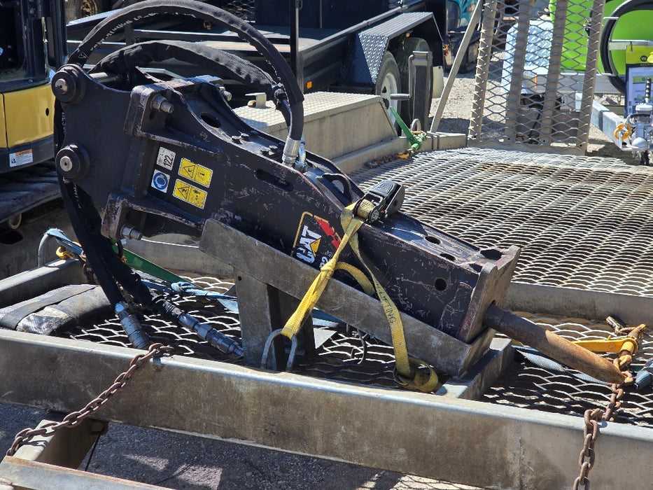 2019 CAT 302.7D 2.7T EXCAVATOR WITH HYDRAULIC HITCH, BUCKETS AND 3440 HOURS