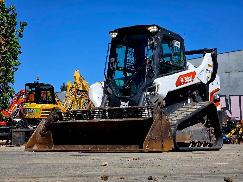 2022 BOBCAT T66 TRACK LOADER (T488) WITH FULL OPTIONS AND 1705 HOURS