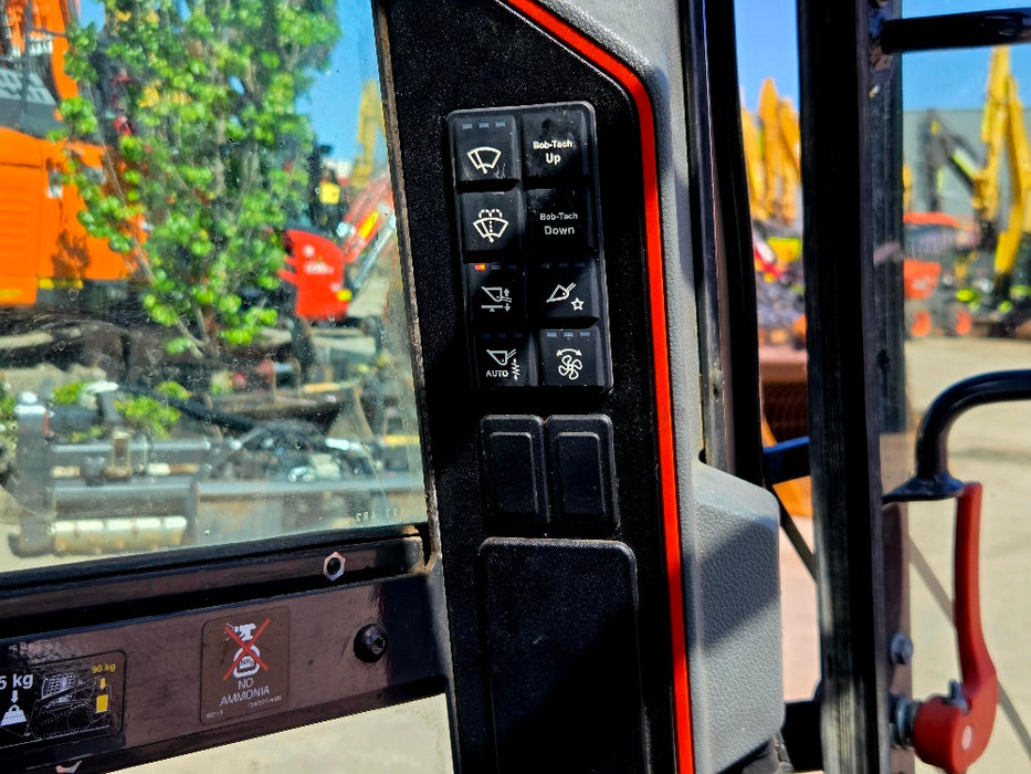 2022 BOBCAT T66 TRACK LOADER (T488) WITH FULL OPTIONS AND 1705 HOURS