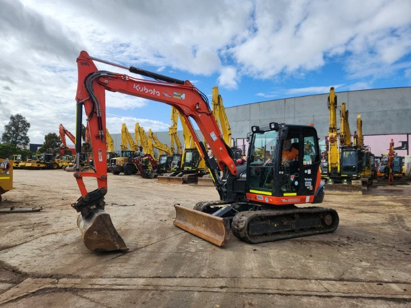 2020 KUBOTA KX080 EXCAVATOR WITH FULL CIVIL SPEC, RUBBER TRACKS AND 1450 HRS