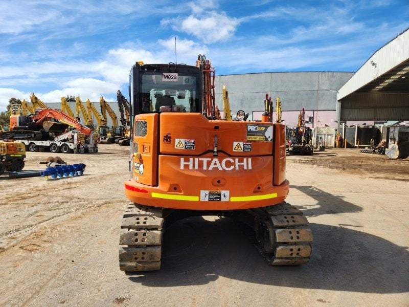 2022 HITACHI ZX85USB-5 8.5T EXCAVATOR (M828) WITH BUCKETS, CIVIL SPEC, 1360 HOURS