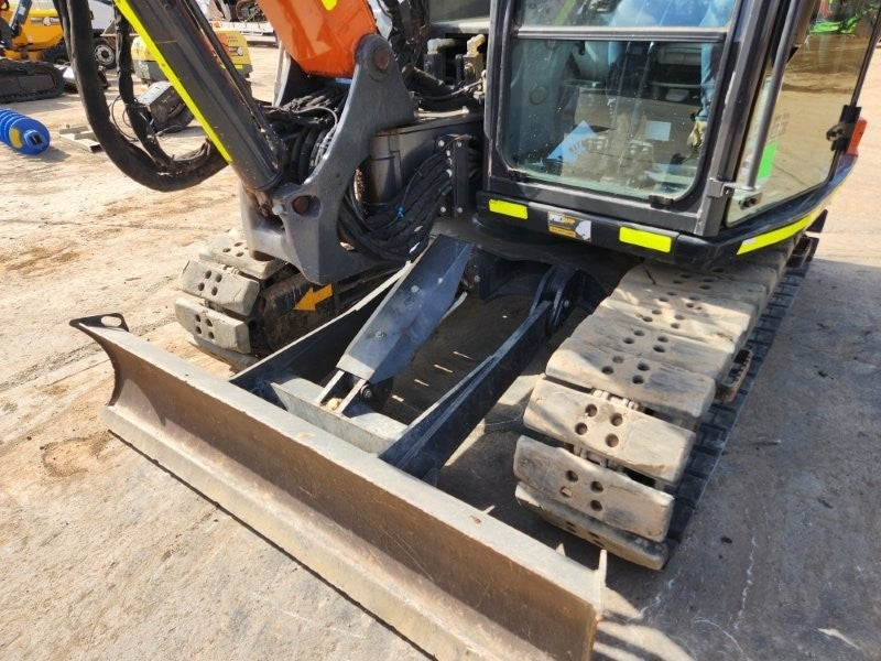 2022 HITACHI ZX85USB-5 8.5T EXCAVATOR (M828) WITH BUCKETS, CIVIL SPEC, 1360 HOURS