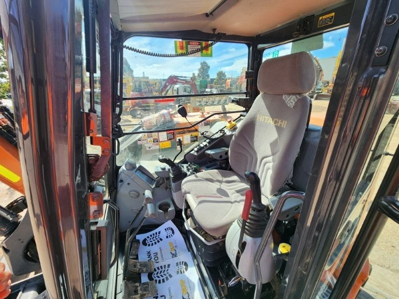 2022 HITACHI ZX85USB-5 8.5T EXCAVATOR (M828) WITH BUCKETS, CIVIL SPEC, 1360 HOURS