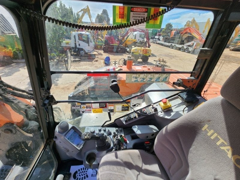 2022 HITACHI ZX85USB-5 8.5T EXCAVATOR (M828) WITH BUCKETS, CIVIL SPEC, 1360 HOURS