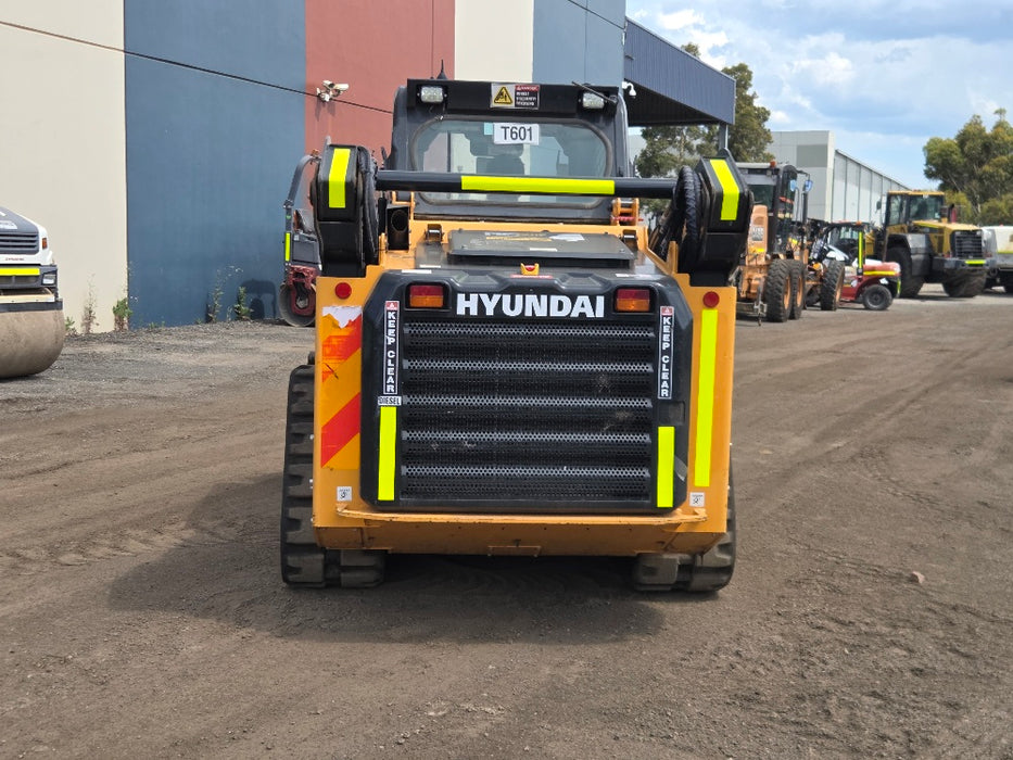 2023 HYUNDAI HT100V TRACK LOADER (T601) WITH HIGH FLOW, 260 HOURS