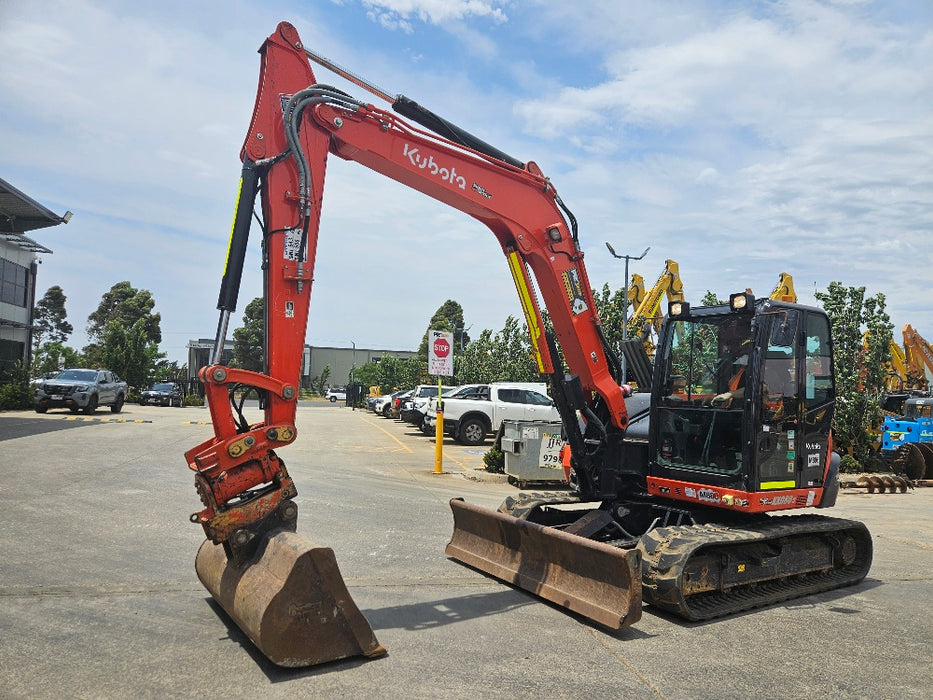 2022 KUBOTA KX080 8.4T EXCAVATOR (M886) WITH TILT HITCH, BUCKETS, 1890 HRS