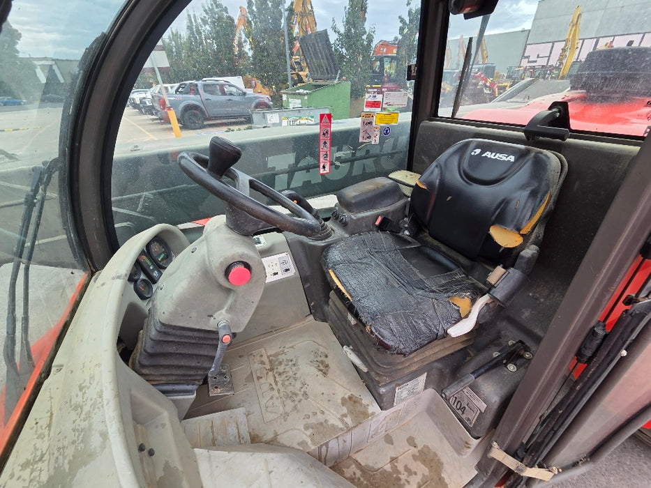 2016 AUSA T307H TELEHANDLER WITH 7M REACH, 3T CAPACITY, 1615 HOURS